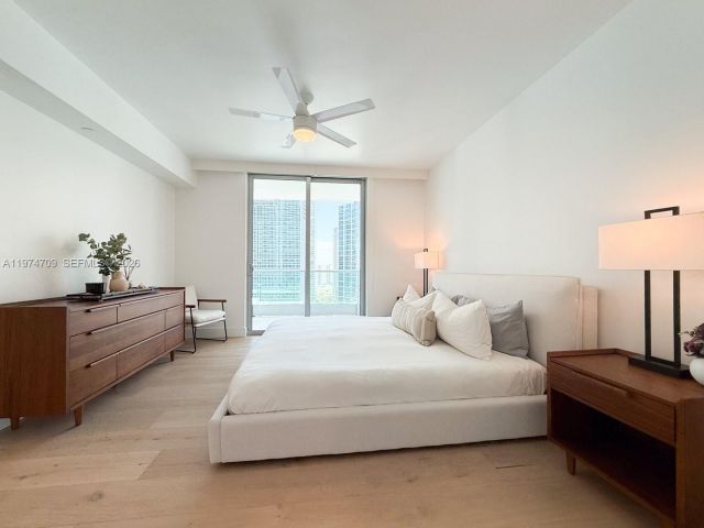 Apartment for sale  Unit #2002 - photo 7511723