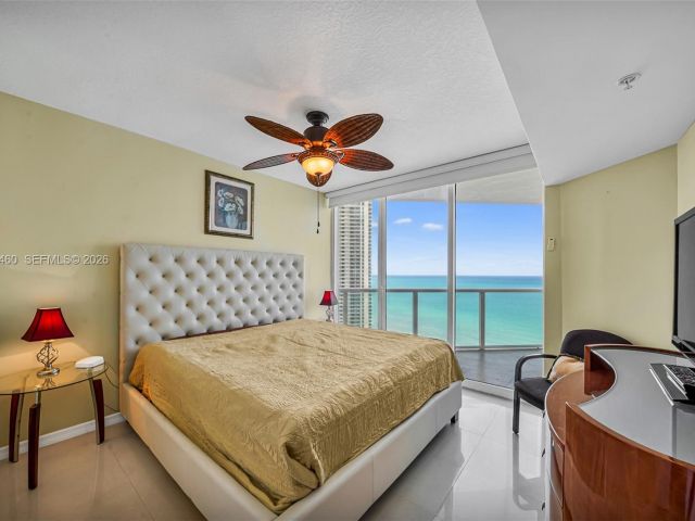 Apartment for rent  Unit #3605 - photo 7518021