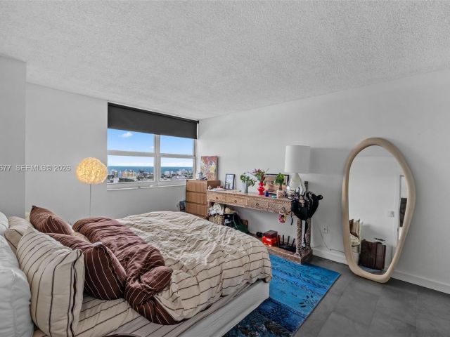 Apartment for rent  Unit #2204 - photo 7508697