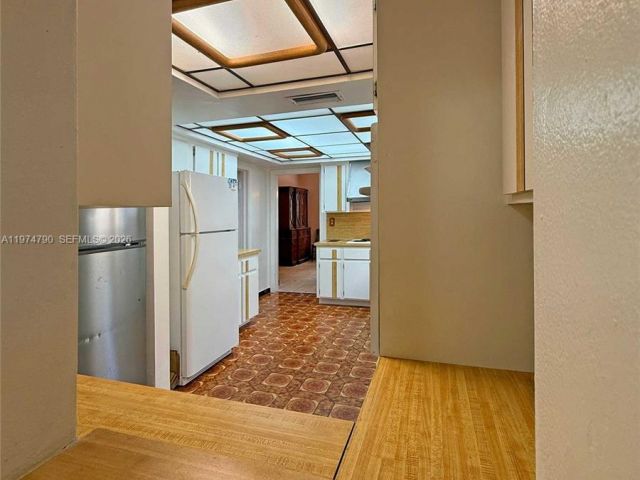 Home for sale at 1727 SW 11th Ter - photo 7518237