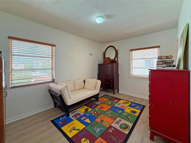 Home for sale at 1727 SW 11th Ter - photo 7518242