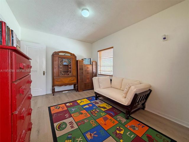 Home for sale at 1727 SW 11th Ter - photo 7518243