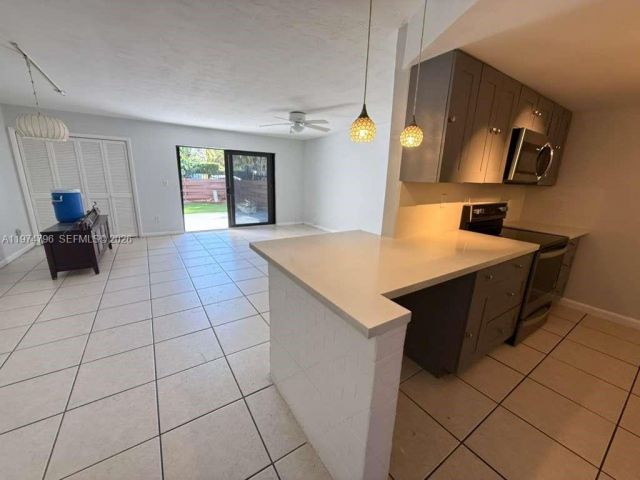 Home for rent at 13503 NE 24th Pl 13503 - photo 7475697