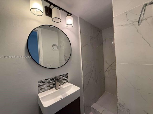 Home for rent at 13503 NE 24th Pl 13503 - photo 7475708