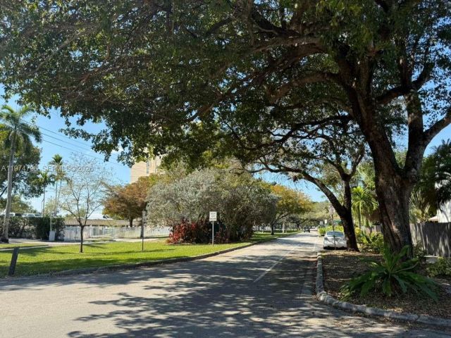 Home for rent at 13503 NE 24th Pl 13503 - photo 7475711