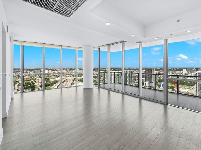 Apartment for rent  Unit #4405 - photo 7483832