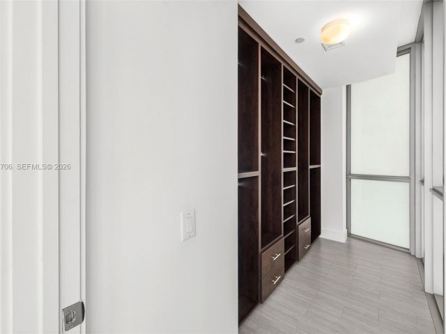 Apartment for rent  Unit #4405 - photo 7483838