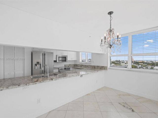 Apartment for rent  Unit #1102 - photo 7508672