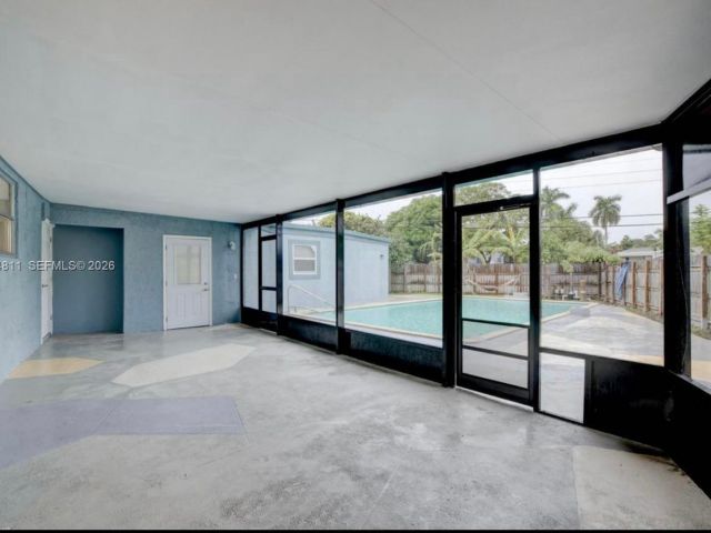 Home for rent at 1101 NW 14th Ct - photo 7483107