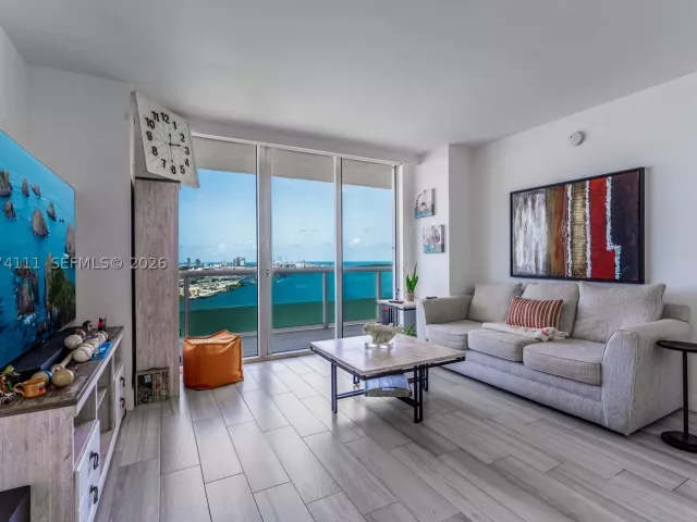2-bedroom condo for sale in Miami - 50 Biscayne Blvd 3106 - MondialRealty
