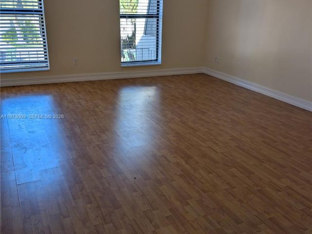 Home for rent at 13511 NE 24th Pl - photo 7475320