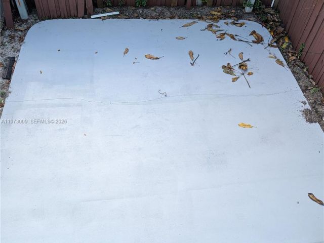 Home for rent at 13511 NE 24th Pl - photo 7475327