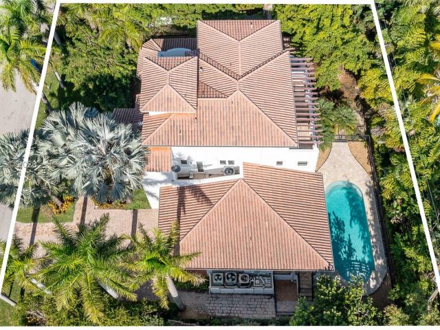 6-bedroom home for rent in Key Biscayne - 541 S Mashta Dr - MondialRealty