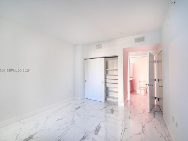 Apartment for rent  Unit #417 - photo 7505283