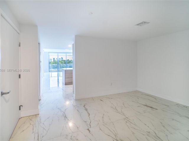 Apartment for rent  Unit #417 - photo 7505287