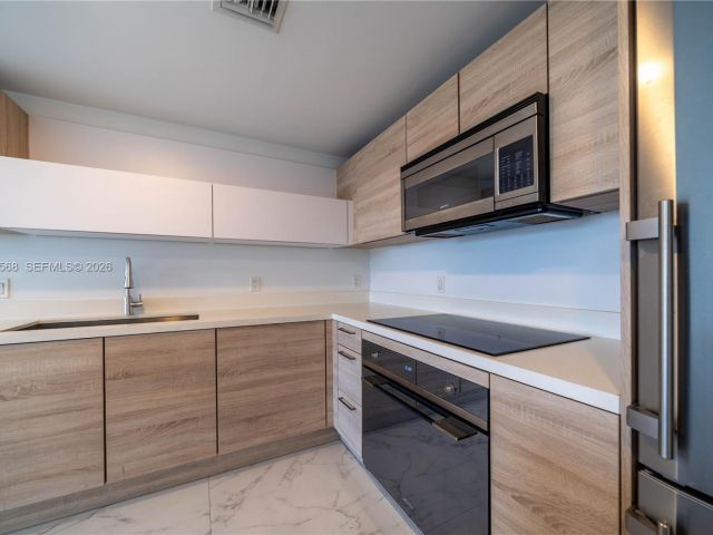 Apartment for rent  Unit #417 - photo 7505291