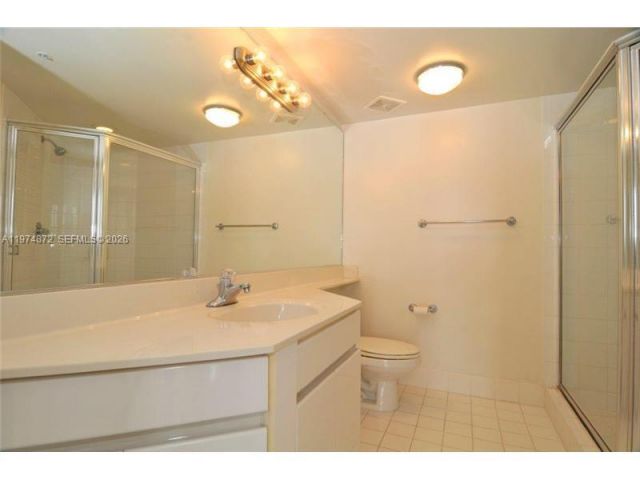 Apartment for rent  Unit #811 - photo 7510781