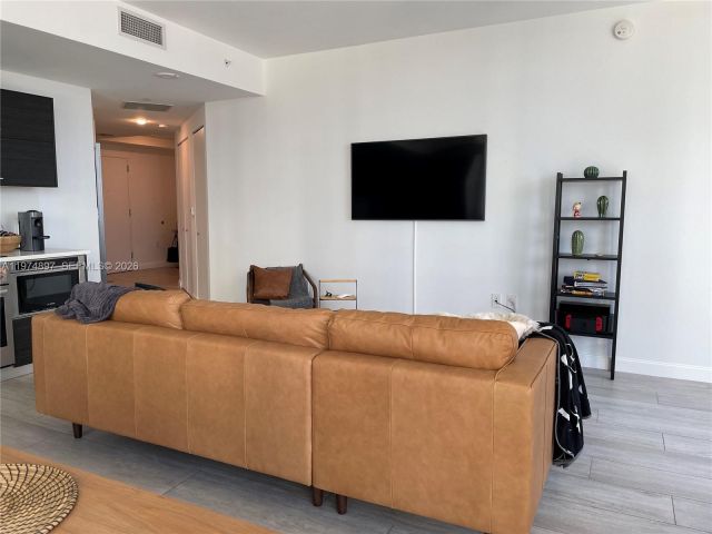 Apartment for sale  Unit #1206 - photo 7508247