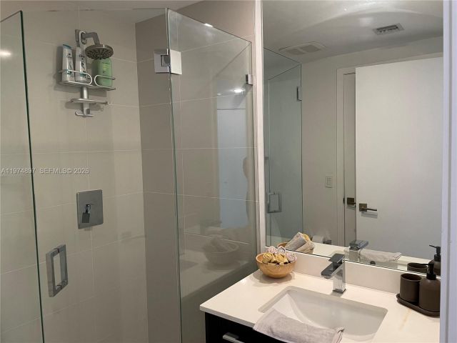 Apartment for sale  Unit #1206 - photo 7508257