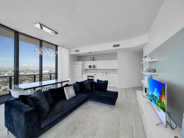 Apartment for sale  Unit #4406 - photo 7522441