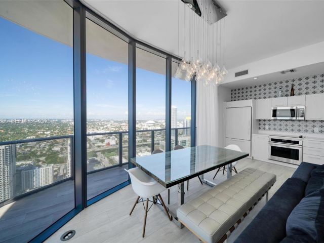 Apartment for sale  Unit #4406 - photo 7522444