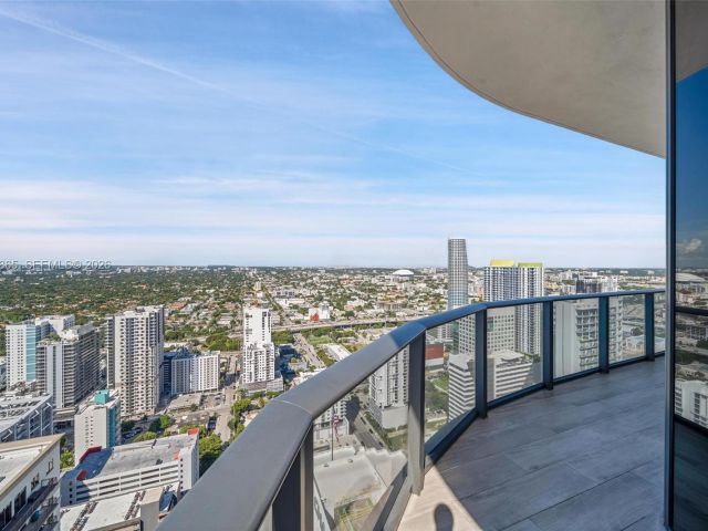 Apartment for sale  Unit #4406 - photo 7522449