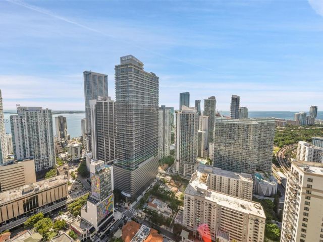 Apartment for sale  Unit #4406 - photo 7522452