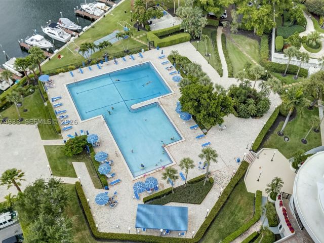 2-bedroom condo for sale in Hallandale Beach - 2500 Parkview Dr 1914 - MondialRealty