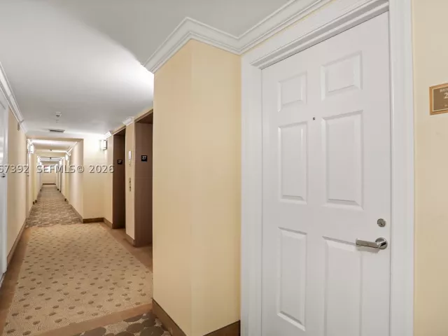 2-bedroom condo for rent in Sunny Isles Beach - 16699 Collins Ave 2709 - MondialRealty