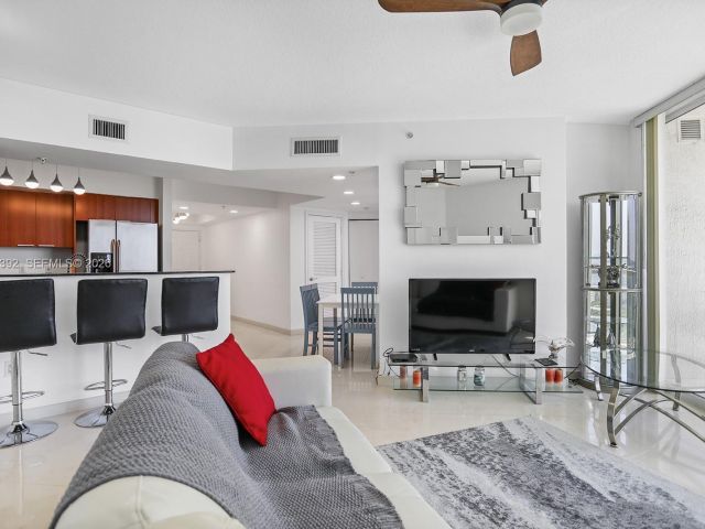 Apartment for rent  Unit #2709 - photo 7486632