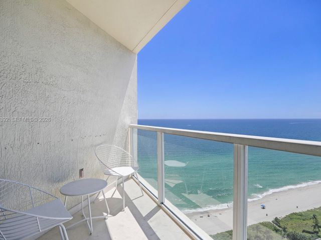 Apartment for rent  Unit #2709 - photo 7486636