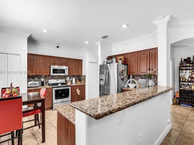 Home for sale at 16610 SW 57 LN - photo 7525748