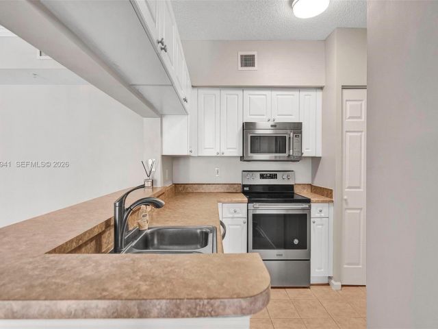 Apartment for sale  Unit #2802 - photo 7512687