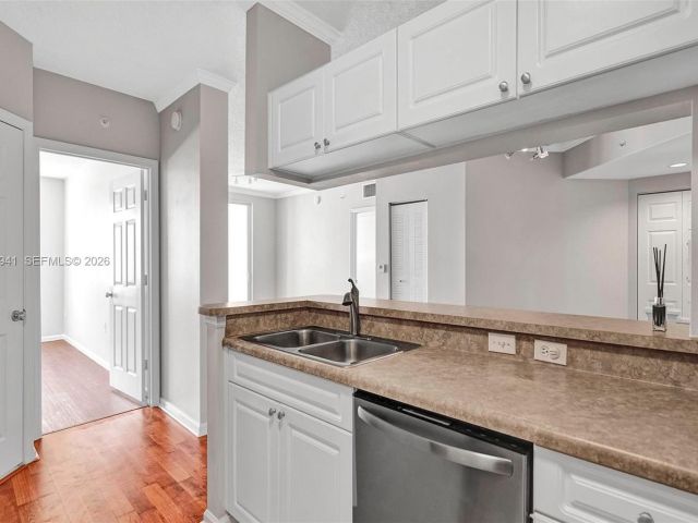 Apartment for sale  Unit #2802 - photo 7512690