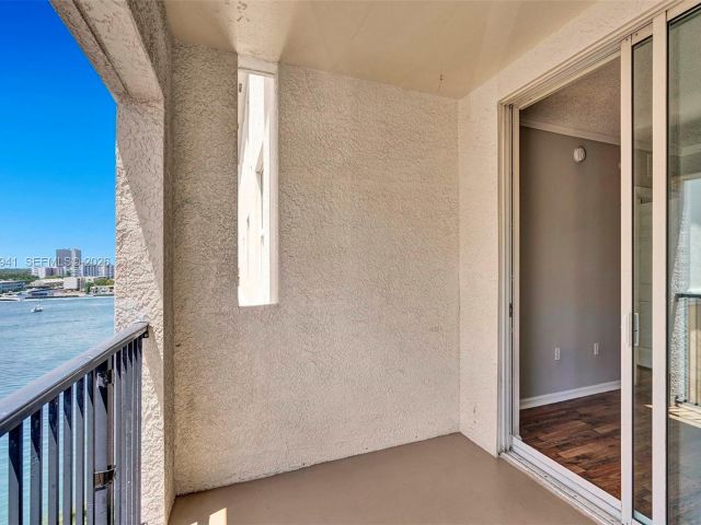 Apartment for sale  Unit #2802 - photo 7512695