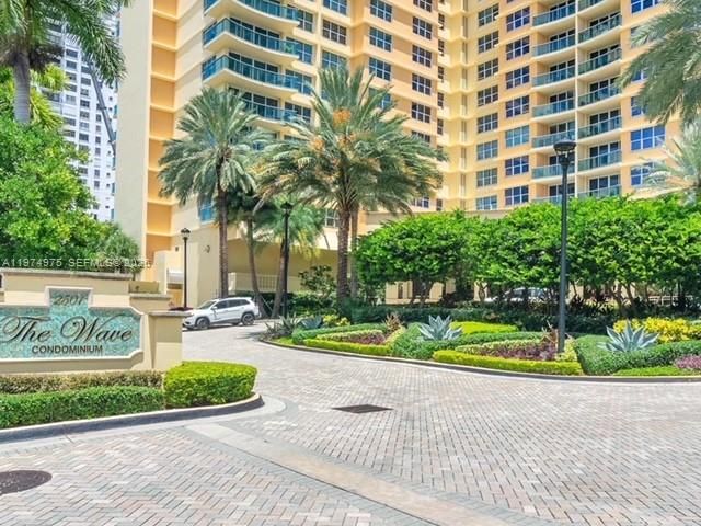 Apartment for rent  Unit #633 (AVAILABLE NOW) - photo 7477681