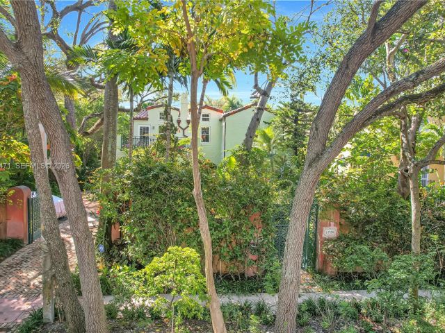 Home for sale at 1720 Espanola Dr - photo 7525363