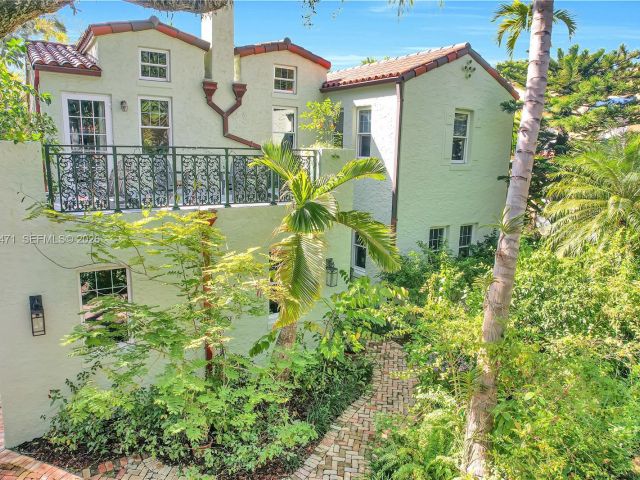 Home for sale at 1720 Espanola Dr - photo 7525366