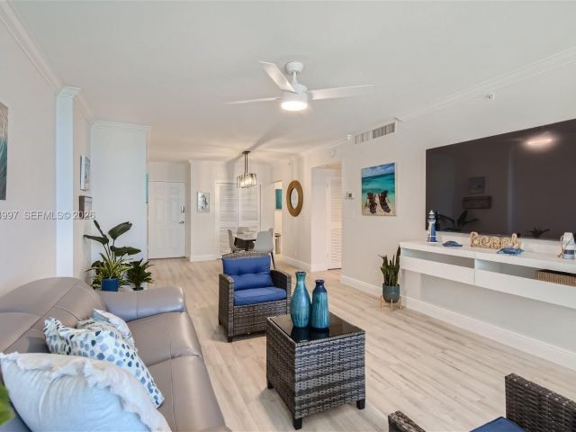 Apartment for rent  Unit #715 (AVAILABLE APRIL) - photo 7477643