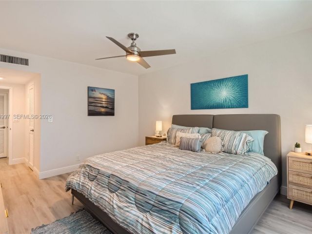 Apartment for rent  Unit #715 (AVAILABLE APRIL) - photo 7477655