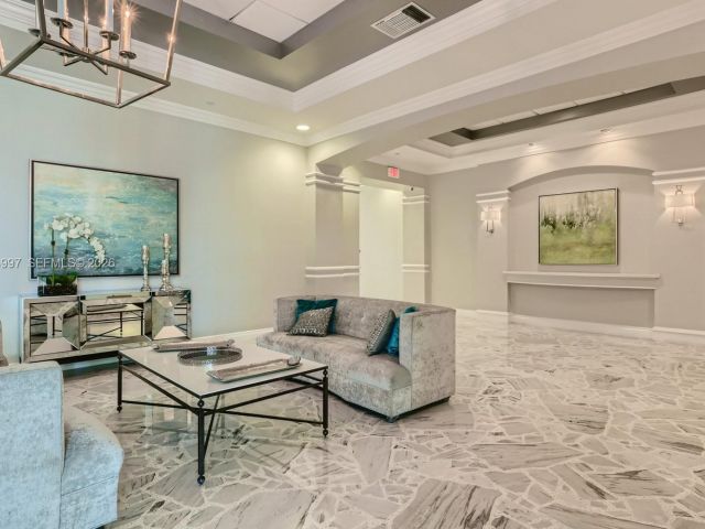 Apartment for rent  Unit #715 (AVAILABLE APRIL) - photo 7477665