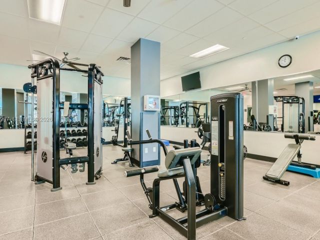 Apartment for rent  Unit #715 (AVAILABLE APRIL) - photo 7477666