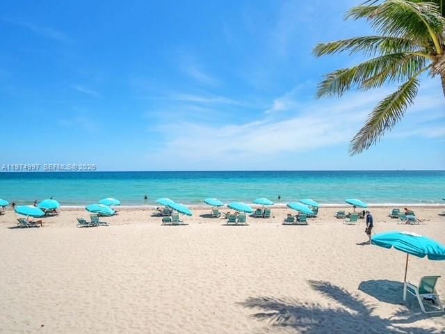 Apartment for rent  Unit #715 (AVAILABLE APRIL) - photo 7477669