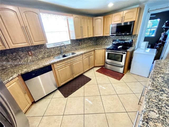 Home for rent at  - photo 7525054