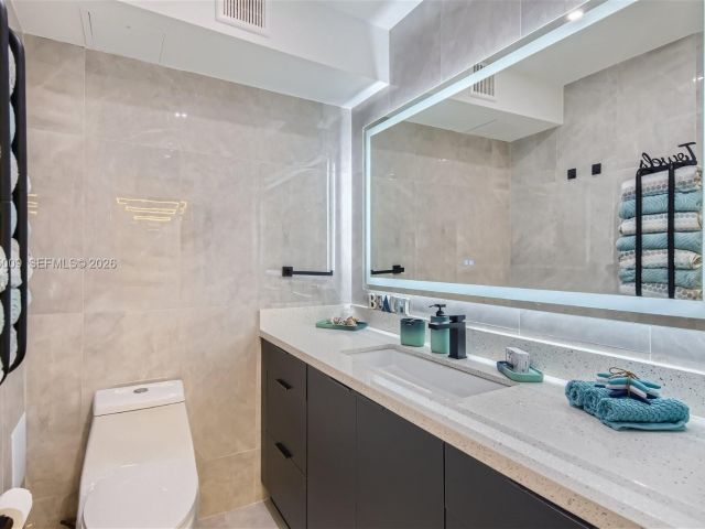 Apartment for rent  Unit #617 (AVAILABLE MAY) - photo 7477292