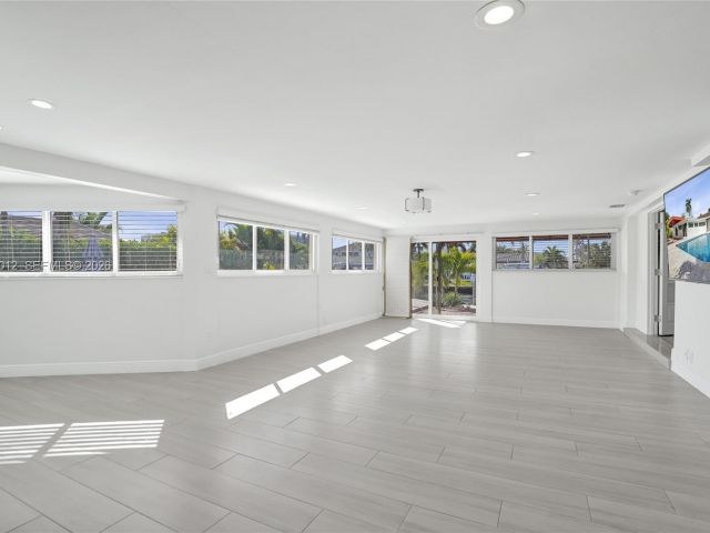 Home for sale at 2724 NE 10th St - photo 7510332