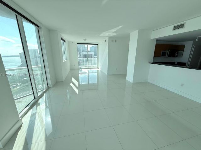 Apartment for rent  Unit #3403 - photo 7531515