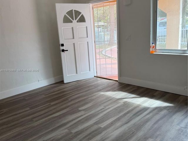 Home for rent at 1325 NW 124th St 1325 - photo 7475294