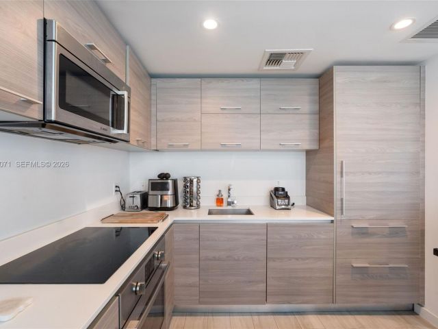 Apartment for rent  Unit #2807 - photo 7451851