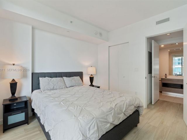 Apartment for rent  Unit #2807 - photo 7451854